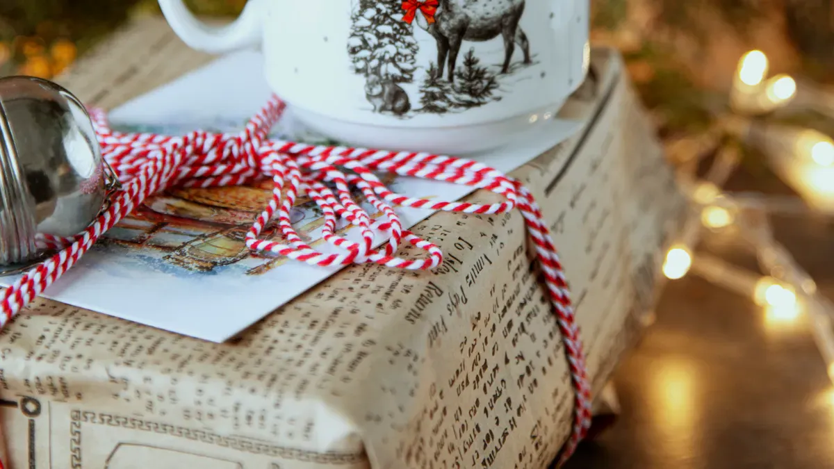 Wrap a Cup for Festive Presentation