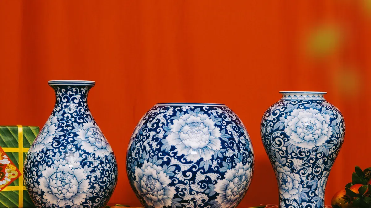 Jingdezhen and the Porcelain Monopoly