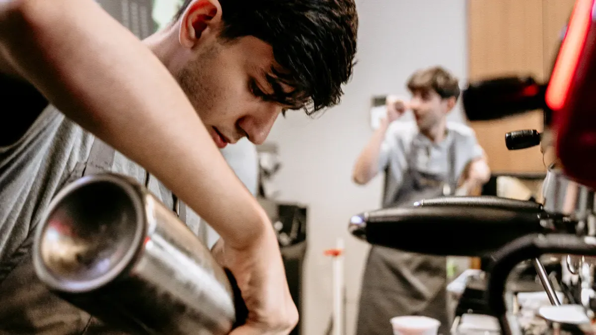 Ergonomic Shapes That Reduce Barista Fatigue