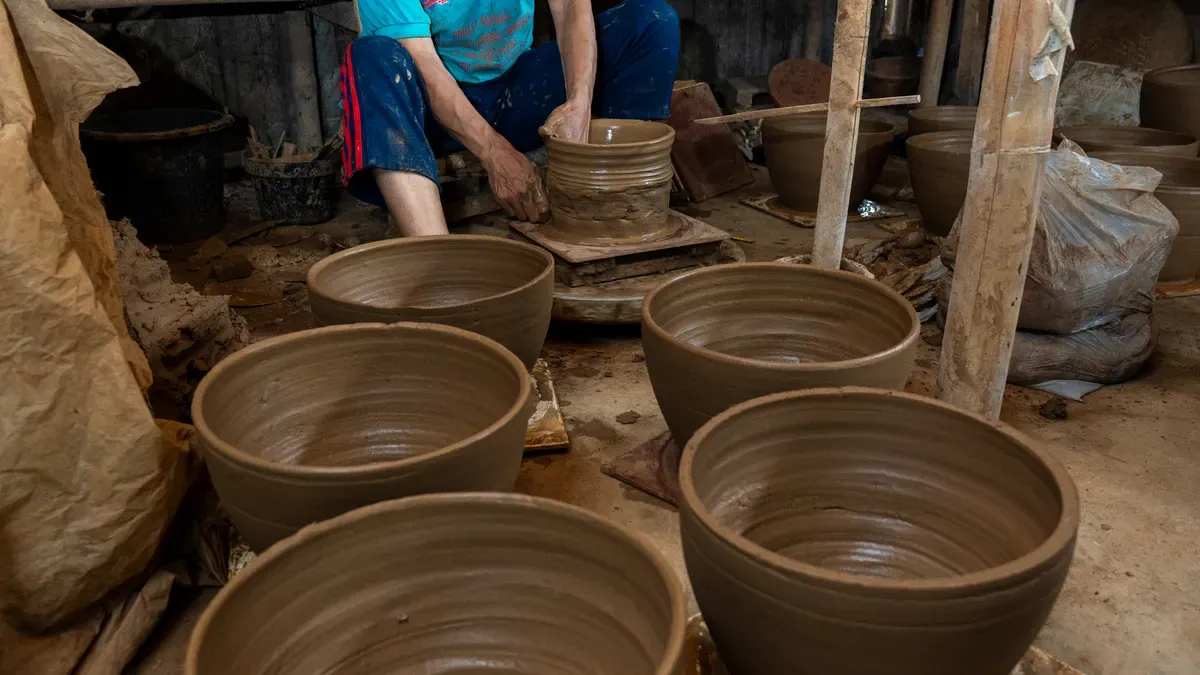 Jingdezhen Heritage and the UK Studio Pottery Exchange