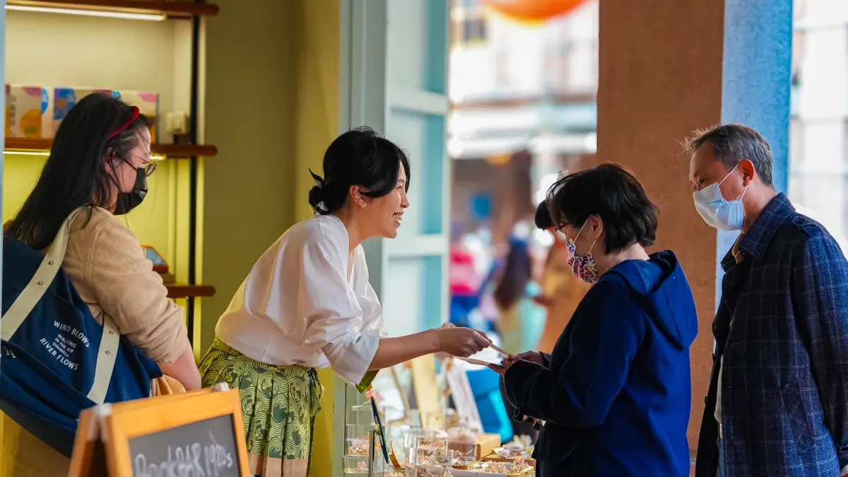 Building Trust and Community on Marketplaces