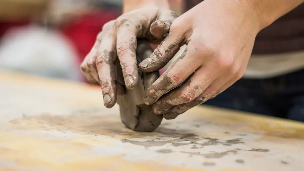 Preparing Jingdezhen Clay