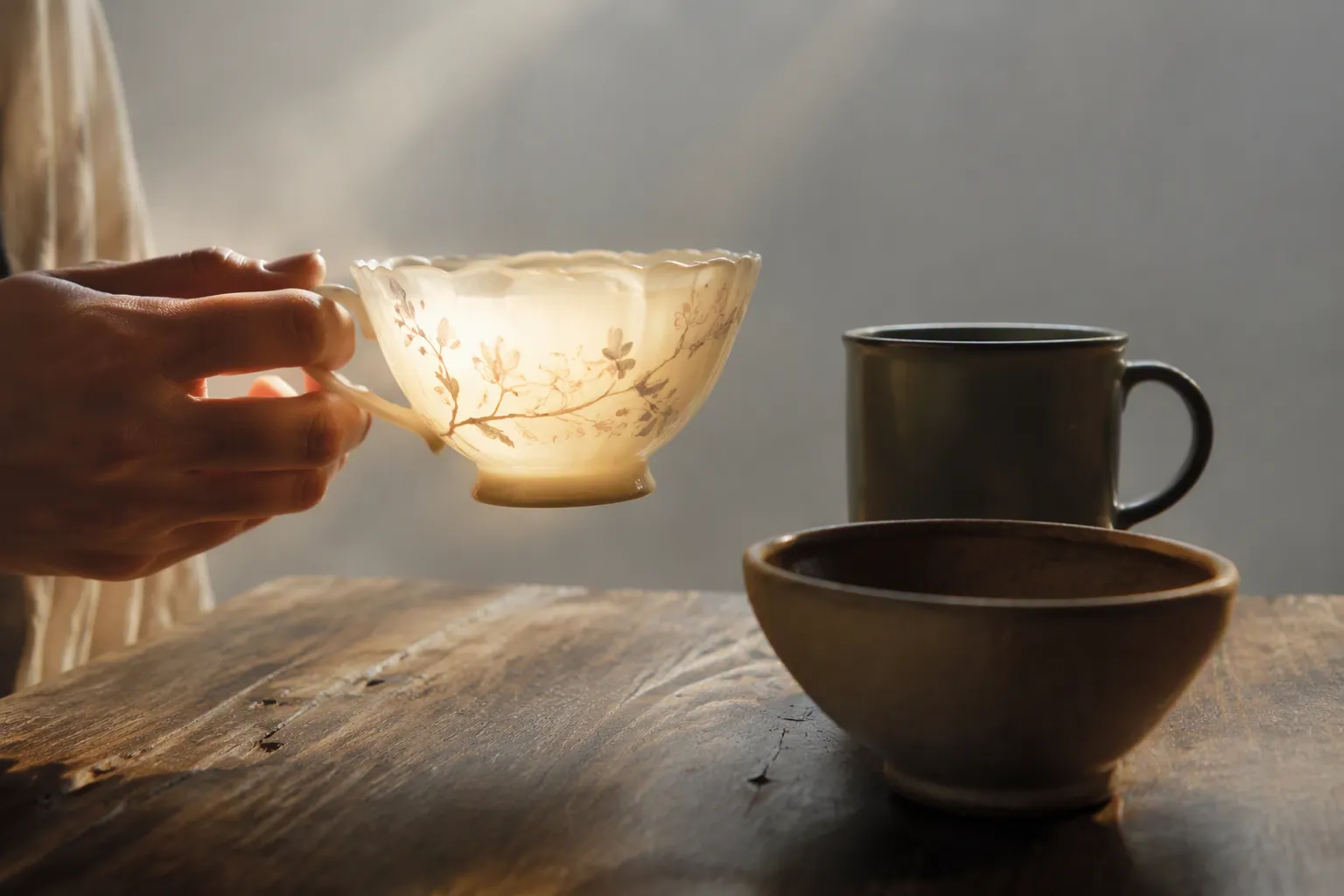 Why Porcelain Is Translucent and Other Ceramics Are Not