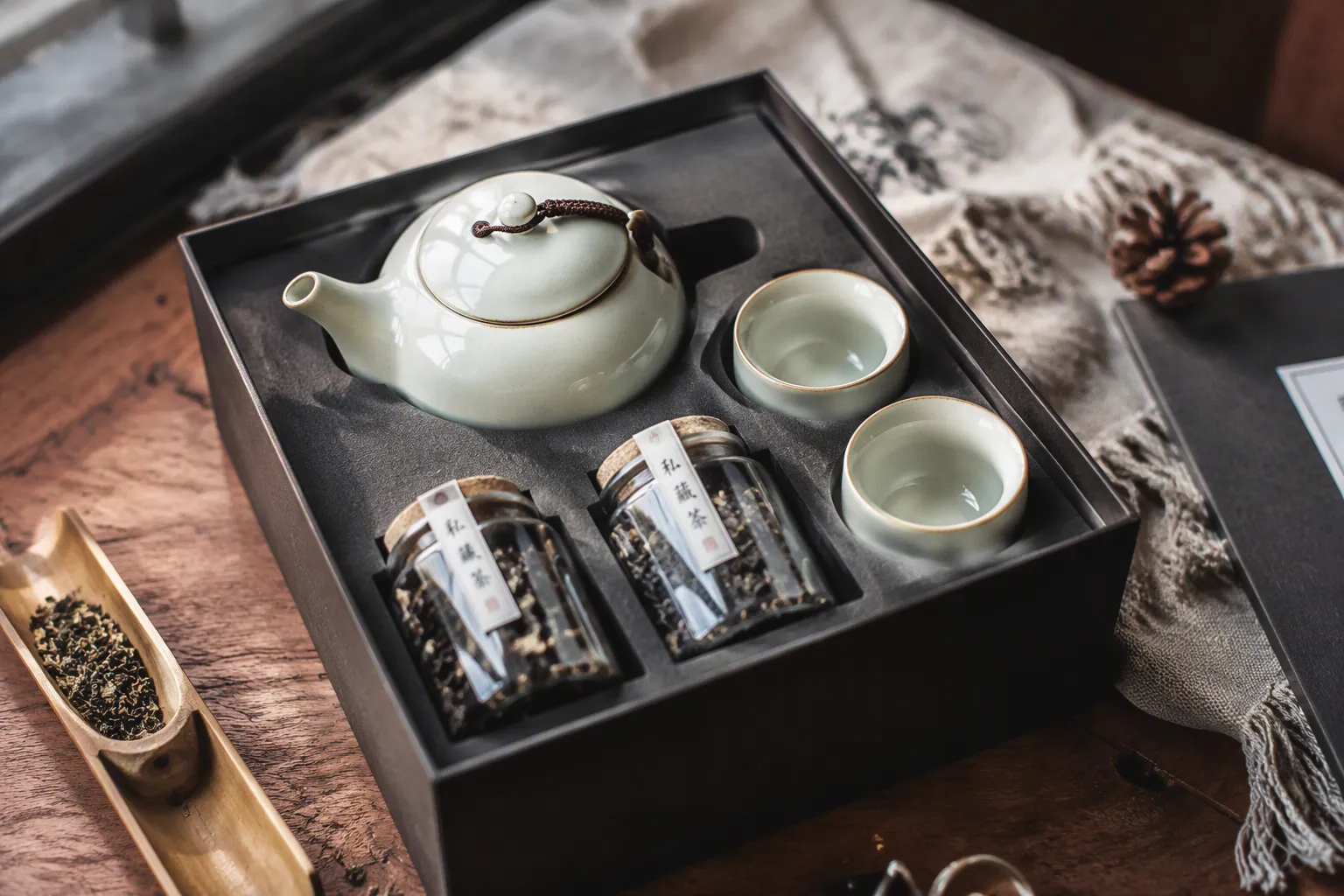 Best Tea Gifts for People Who Have Everything, According to CLAYE